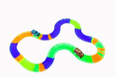 Gepettoys Magic Tracks Yarışçı Araba Işıklı 168 Parça - 2